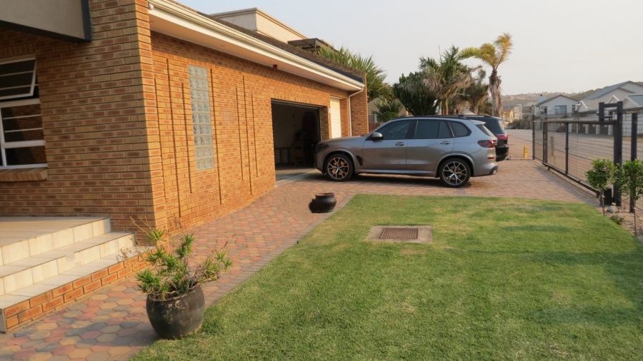 4 Bedroom Property for Sale in Diaz Beach Western Cape